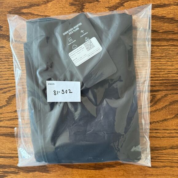 Fabletics NEW Oasis PureLuxe High Waisted Pocket Kick Flare Leggings Black XL - Picture 6 of 7